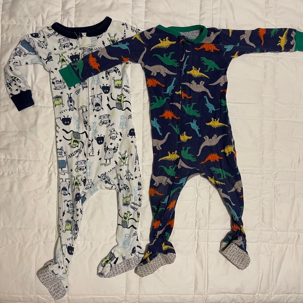 Carter’s Baby Pajamas Size 12 Months